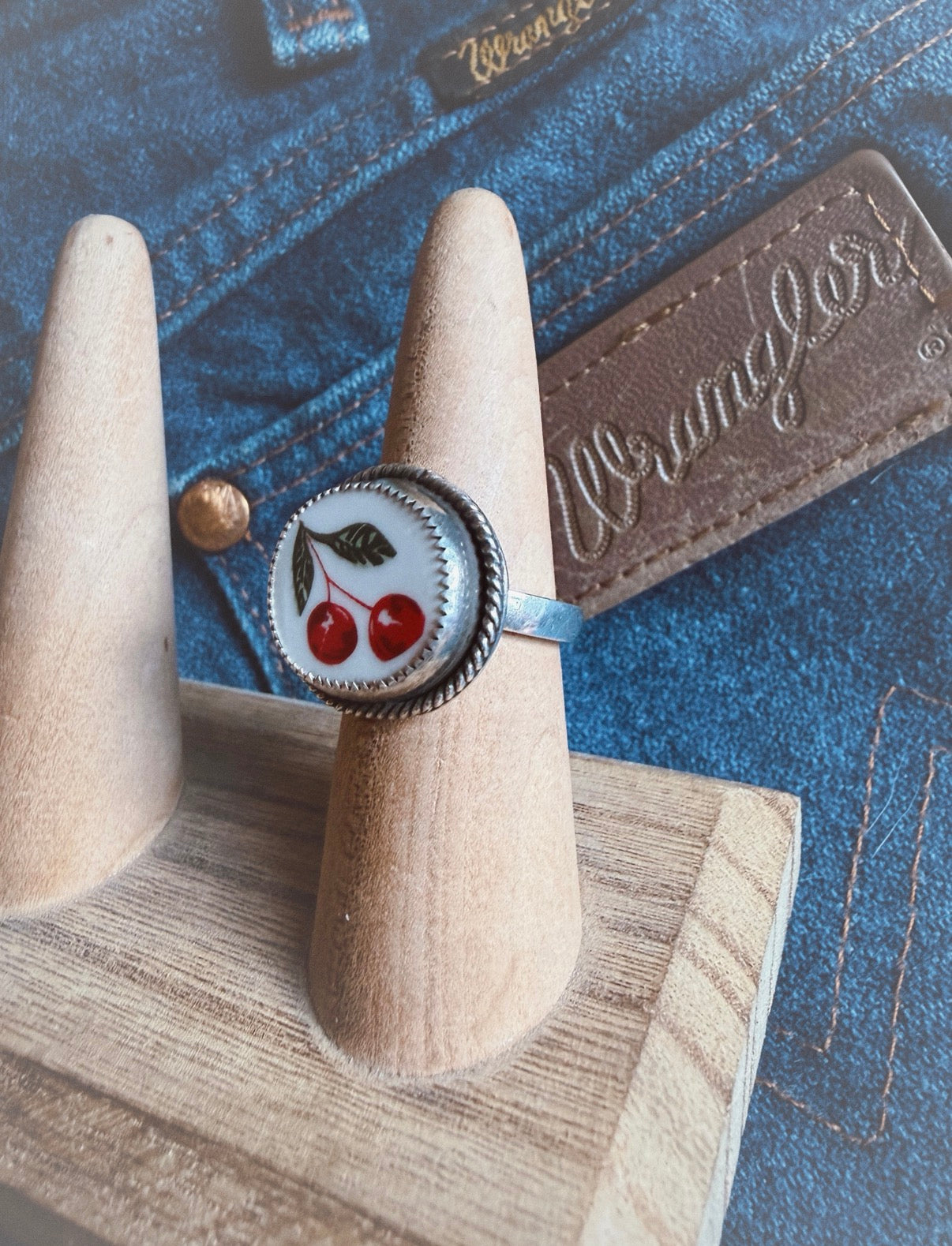 The Heirloom Cherry Ring Size 7.5