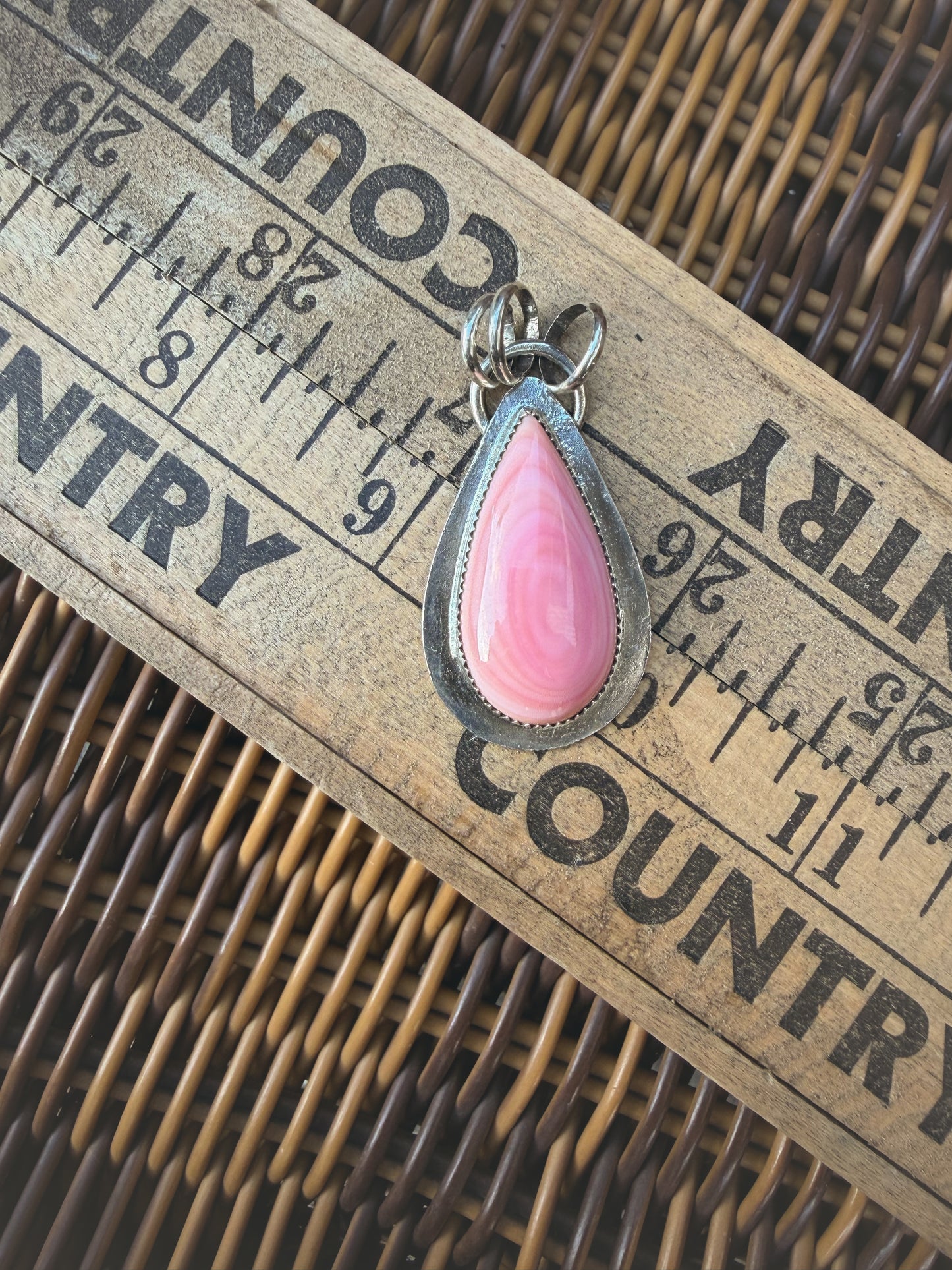 Pink Conch Tear Pendant